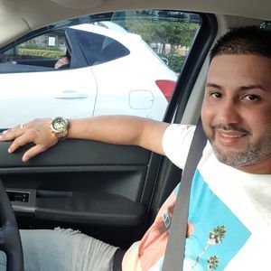 Meet your Posher, Efrain